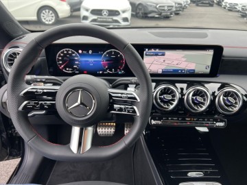 Mercedes-Benz CLA 200 d Shooting Brake (foto 12)